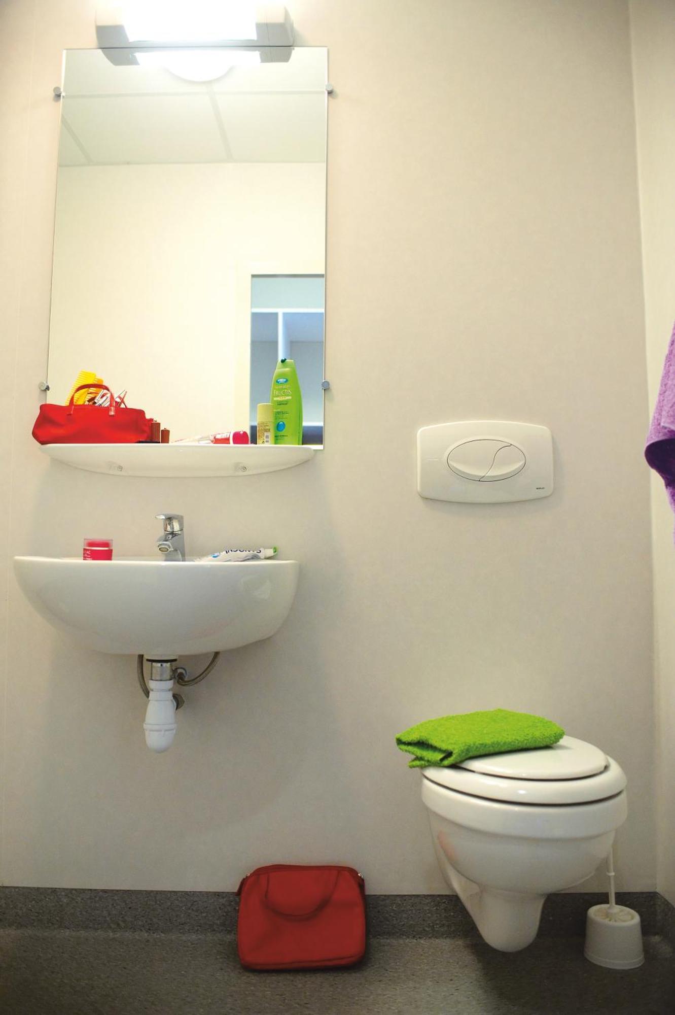Hotel Jf Accueil & Formation Cholet Zewnętrze zdjęcie