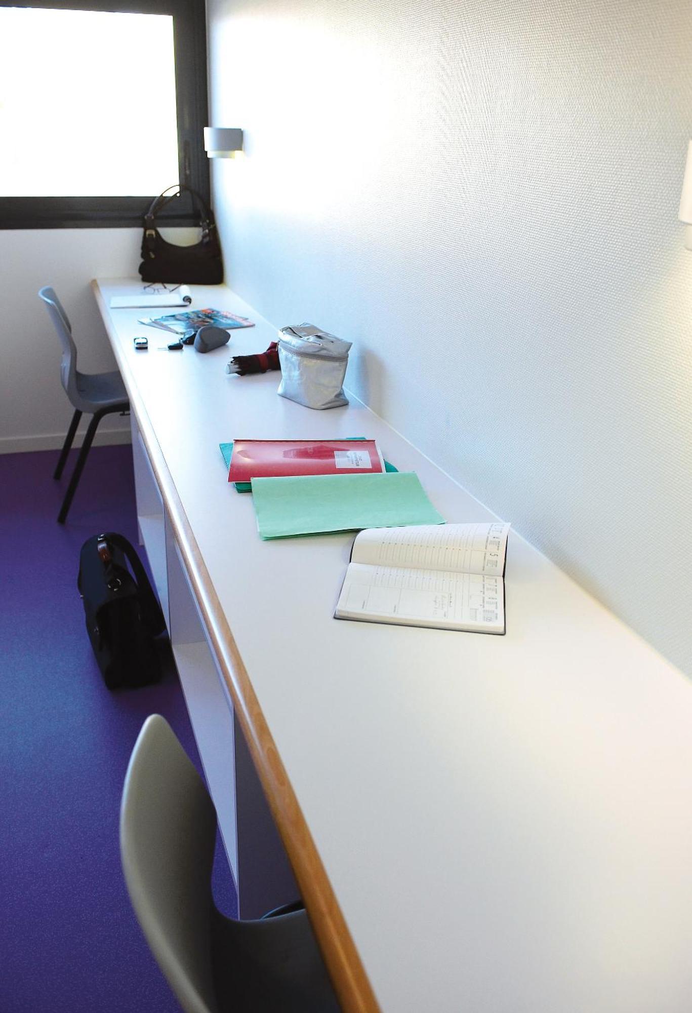 Hotel Jf Accueil & Formation Cholet Zewnętrze zdjęcie