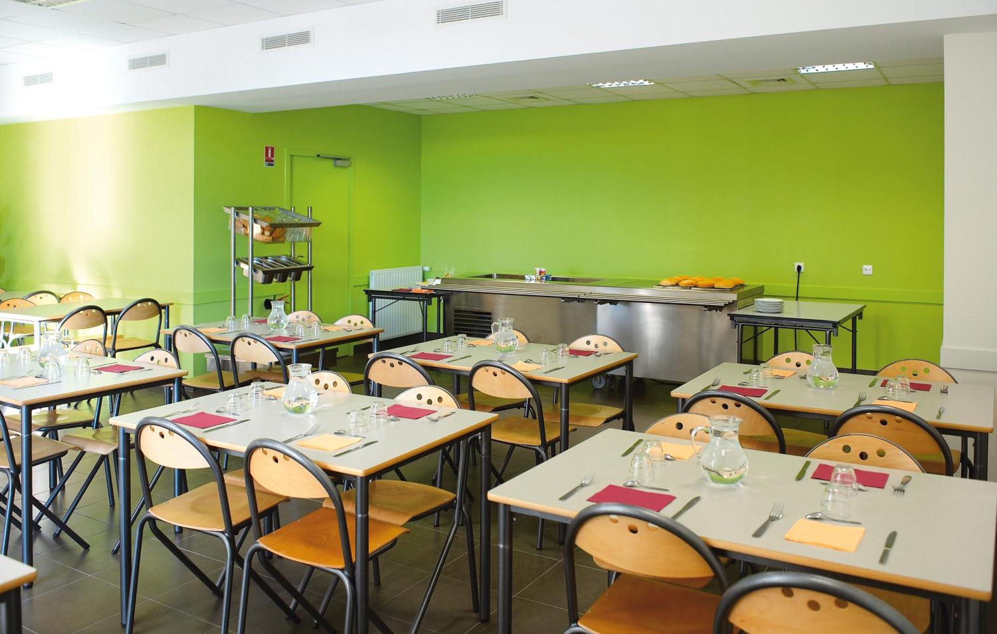 Hotel Jf Accueil & Formation Cholet Zewnętrze zdjęcie
